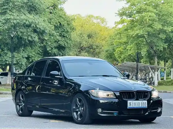 BMW 3 Series 2011