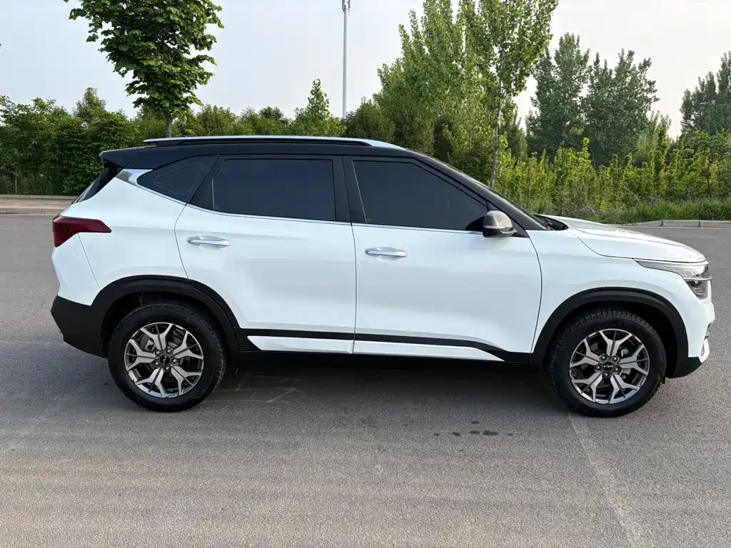 Kia KX3 2022 — фото 4