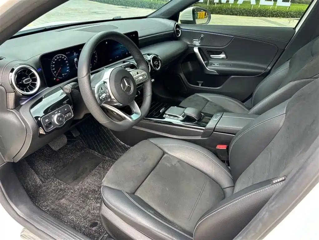 Mercedes-Benz A-Class 2020 — фото 7