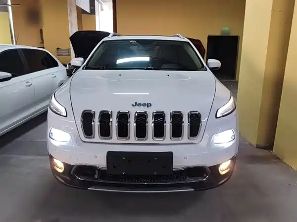 Jeep Cherokee 2016