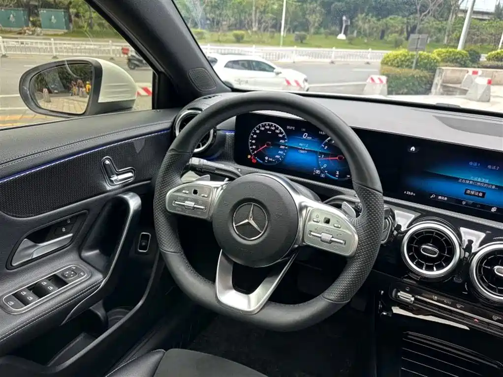 Mercedes-Benz A-Class 2020 — фото 10