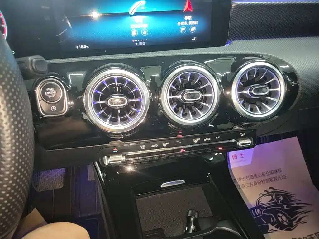 Mercedes-Benz A-Class 2021 — фото 13
