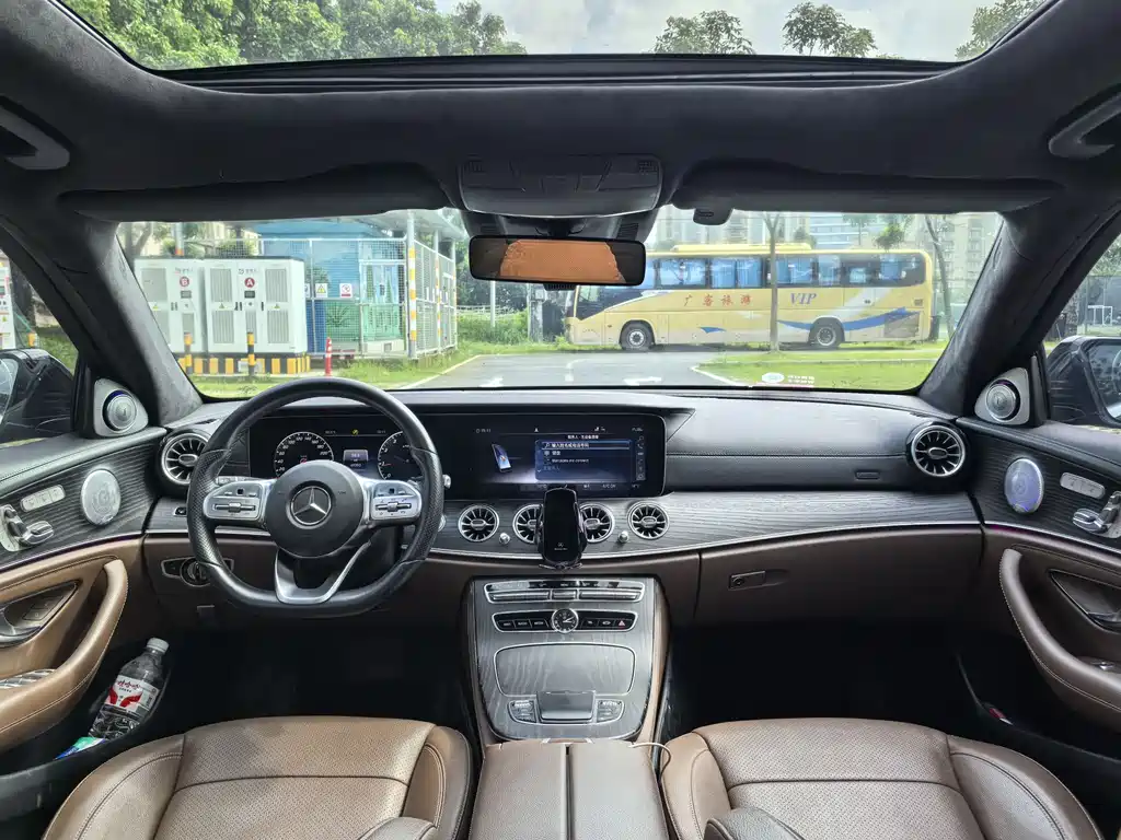 Mercedes-Benz E-Class 2020 — фото 9
