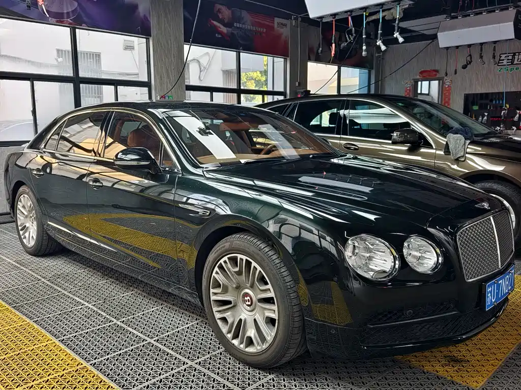 Bentley Flying Spur 2017 — фото 3