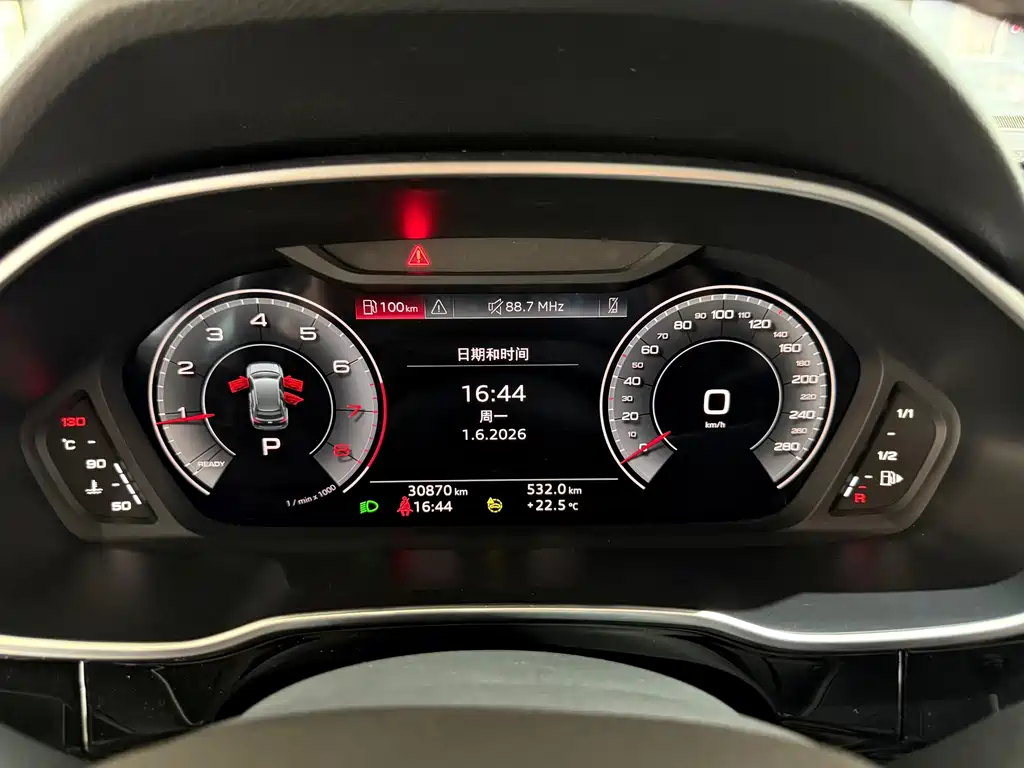 Audi Q3 2023 — фото 14