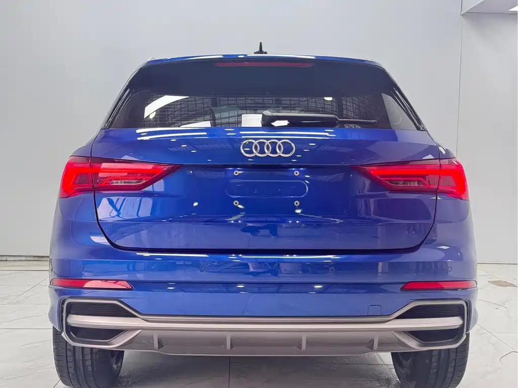 Audi Q3 2021 — фото 5
