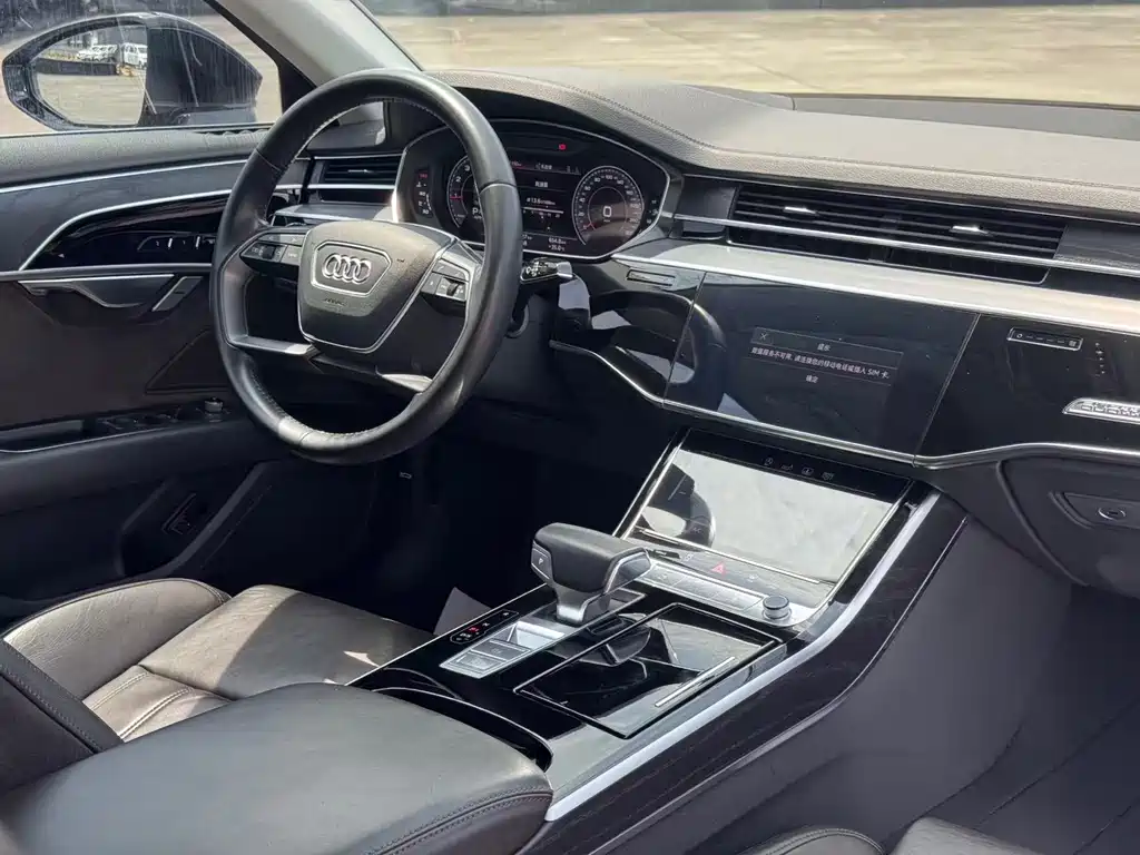 Audi A8 2019 — фото 9