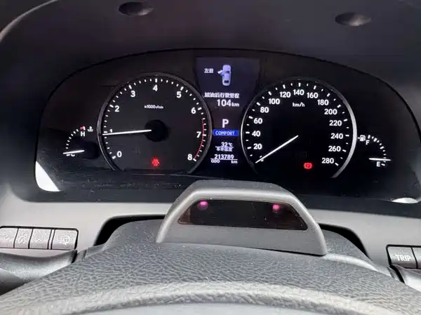 Lexus LS 2014