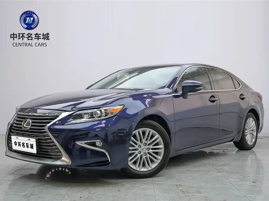 Lexus ES 2017