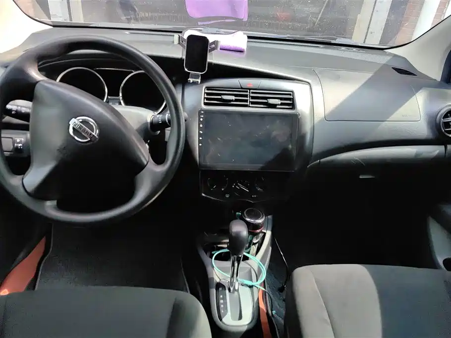 Nissan Livina 2019 — фото 12