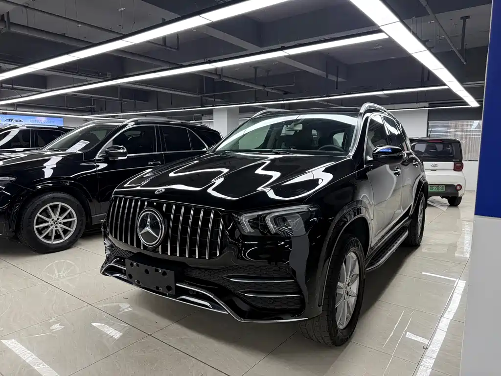 Mercedes-Benz GLE 2020 — фото 2
