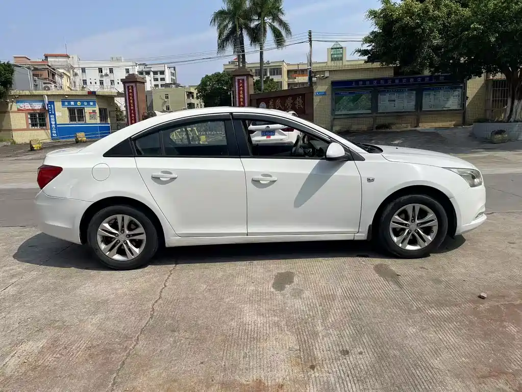 Chevrolet Cruze 2014