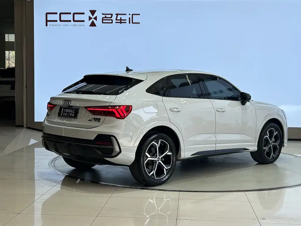 Audi Q3 Sportback 2024 — фото 5