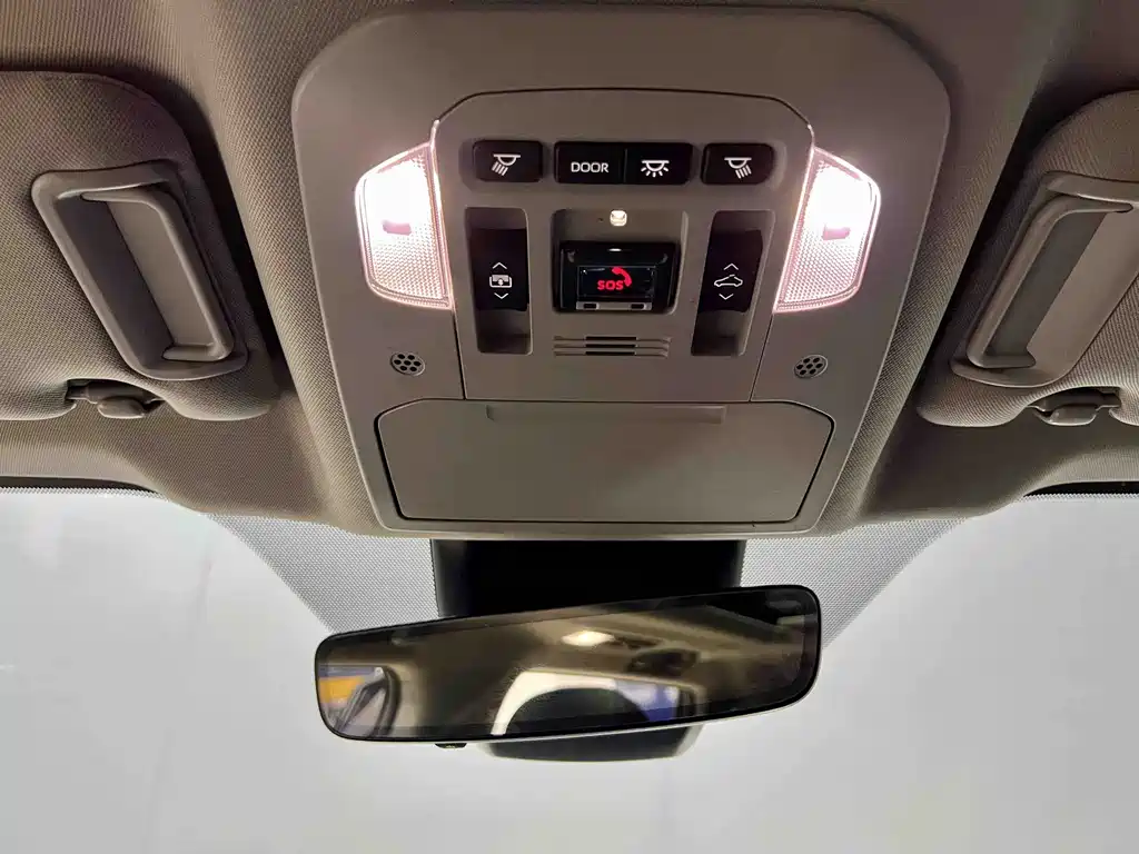 Toyota Highlander 2024 — фото 18