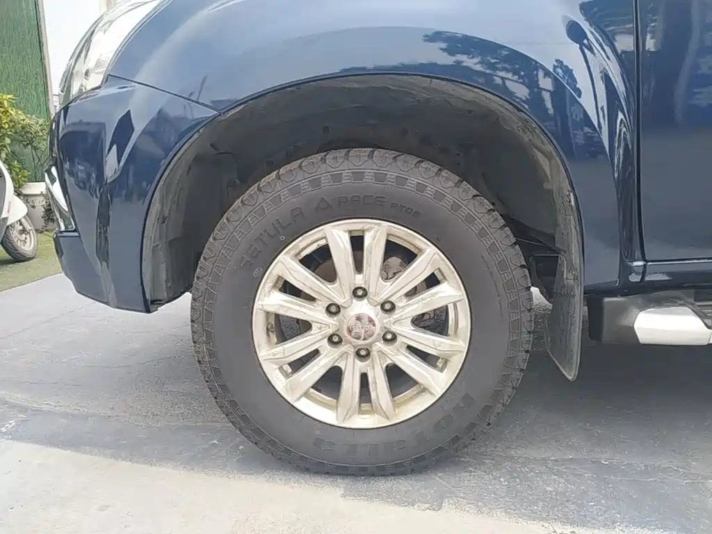 Isuzu D-MAX 2021 — фото 23
