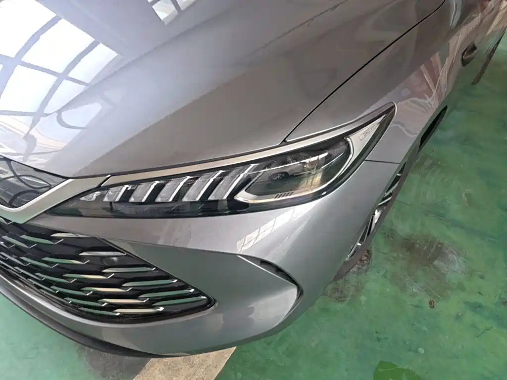 BYD Qin PLUS 2025 — фото 24