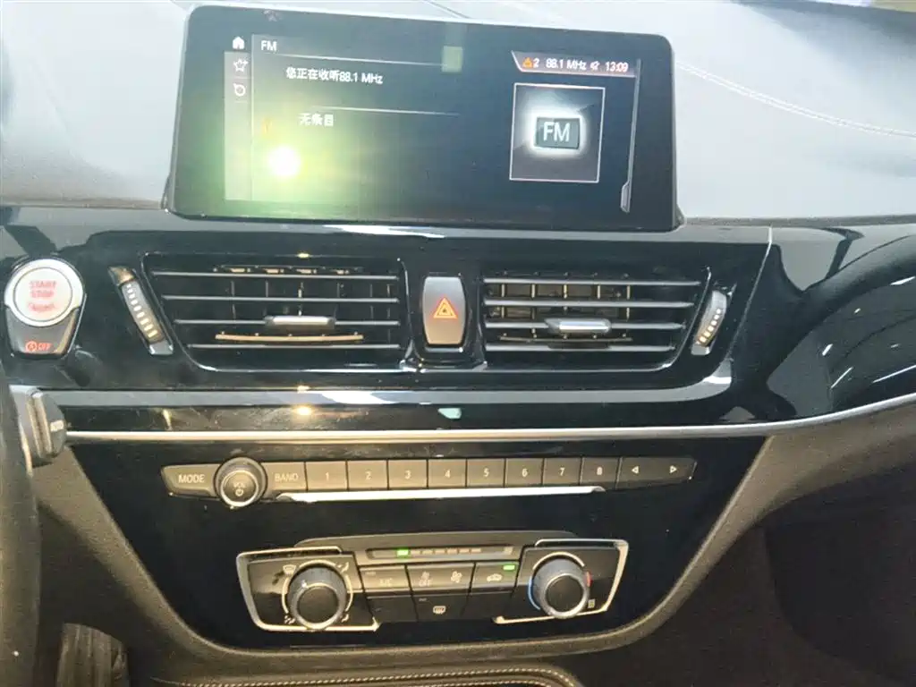 BMW 1 Series 2020 — фото 13