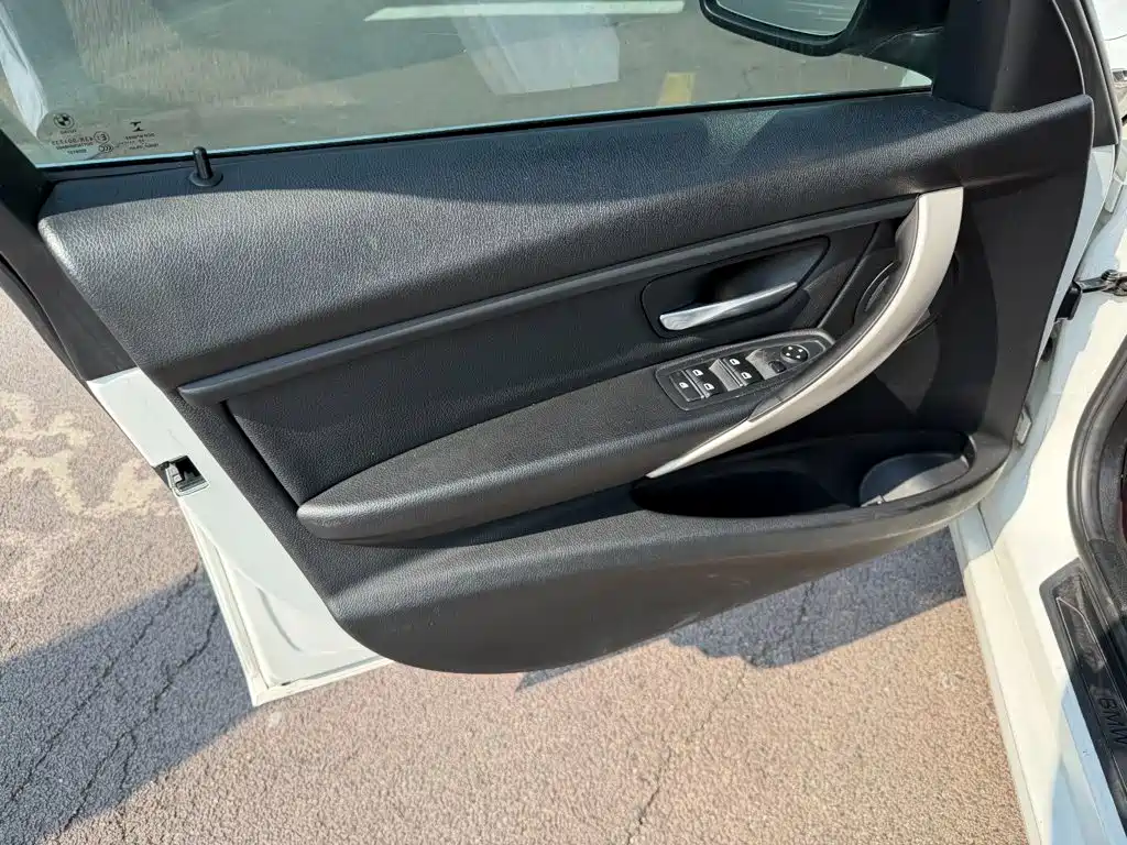 BMW 3 Series 2016