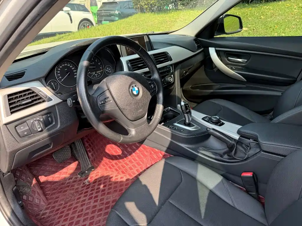 BMW 3 Series 2016