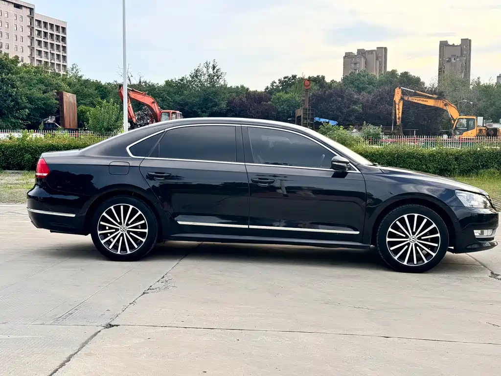 Volkswagen Passat 2013
