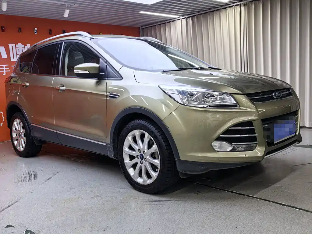 Ford Kuga 2013 — фото 3
