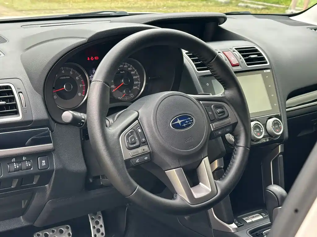 Subaru Forester 2017 — фото 14