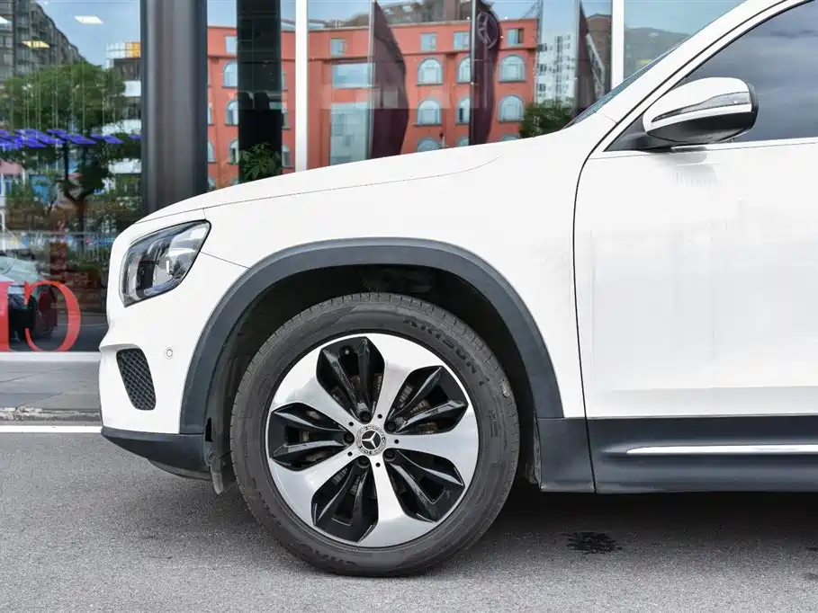 Mercedes-Benz GLB 2021 — фото 11