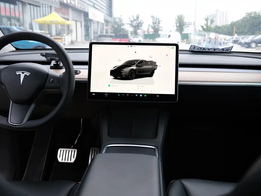 Tesla Model Y 2022 — фото 10