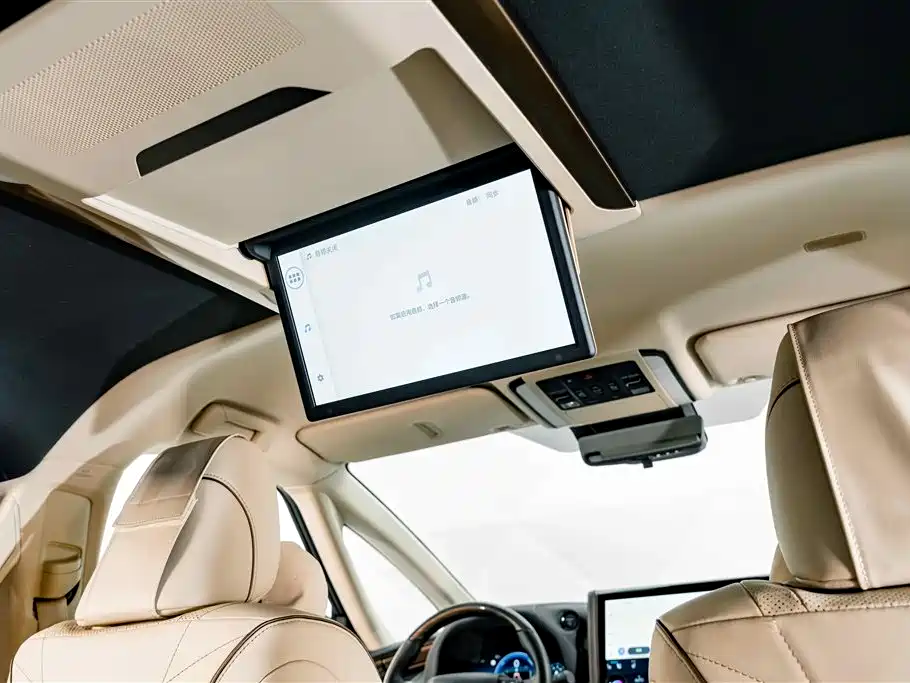 Toyota Alphard 2024 — фото 27