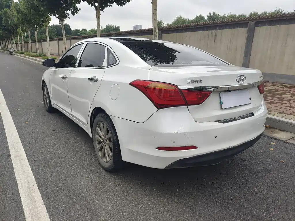 Hyundai Mistra 2014 — фото 12