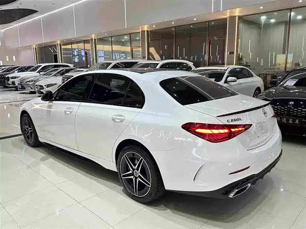 Mercedes-Benz C-Class 2024