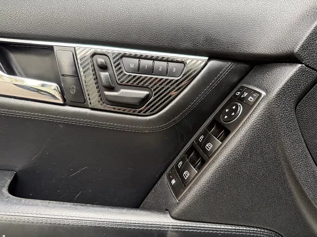 Mercedes-Benz C-Class AMG 2010 — фото 17