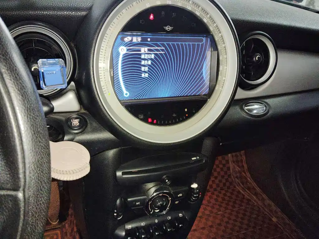 MINI Clubman 2014