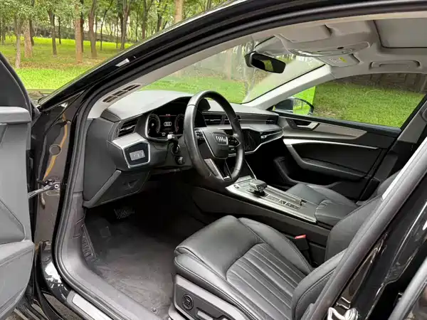Audi A6L 2022