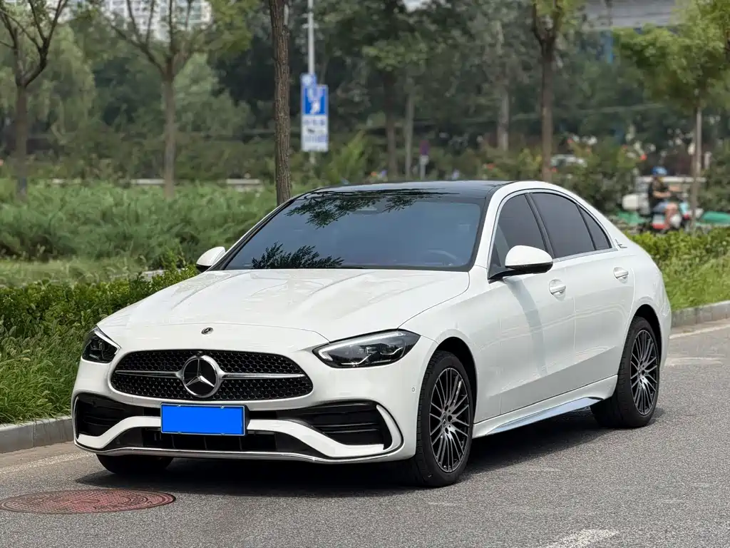 Mercedes-Benz C-Class 2025