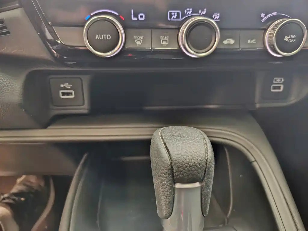Honda Vezel 2023 — фото 16