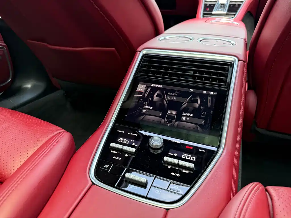 Porsche Panamera 2019 — фото 14