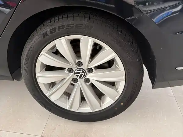 Volkswagen Passat 2021