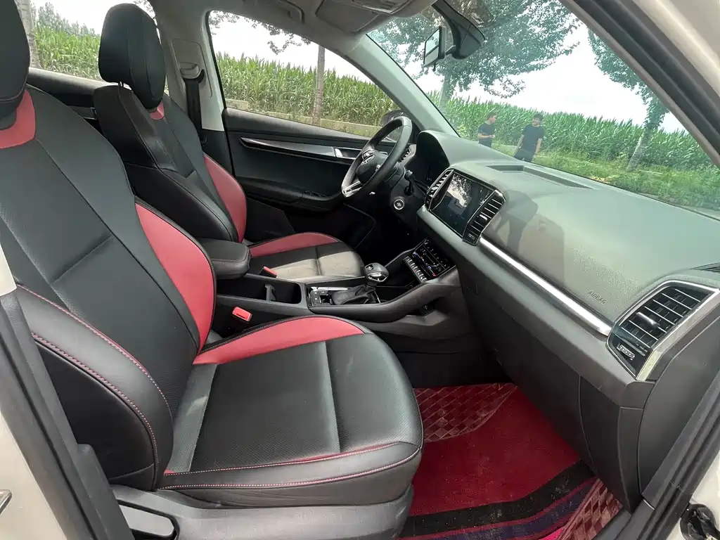 Skoda Korok 2023 — фото 13