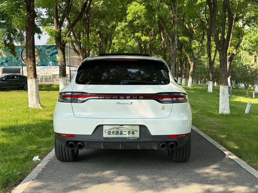 Porsche Macan 2020 — фото 11