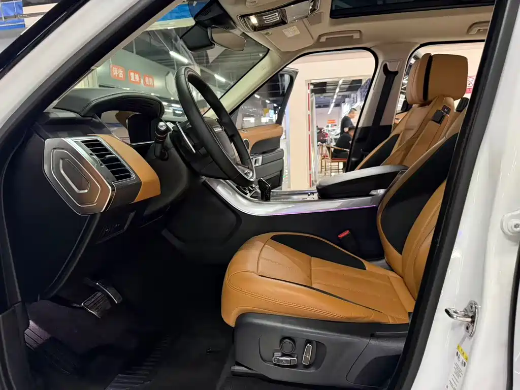 Land Rover Sport 2020 — фото 11