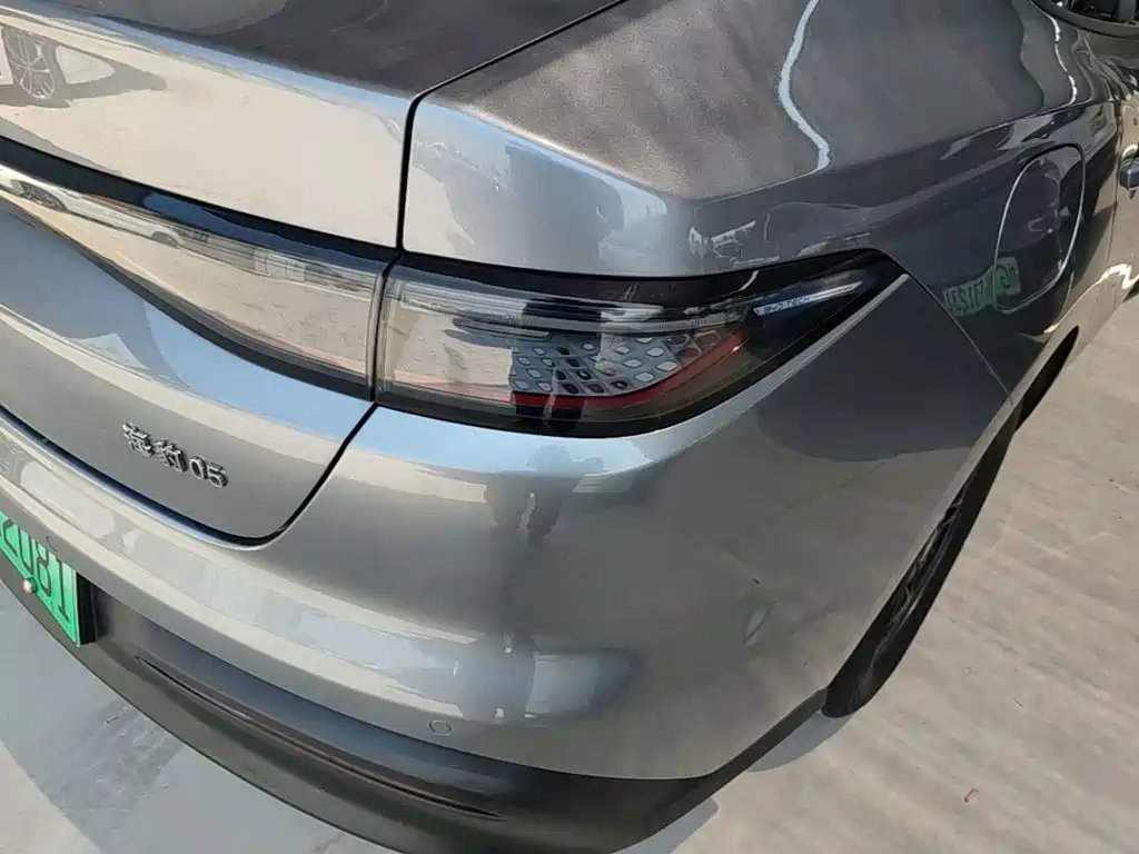 BYD Seal 05 DM-i 2025 — фото 8