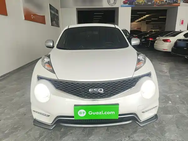 Infiniti ESQ 2014
