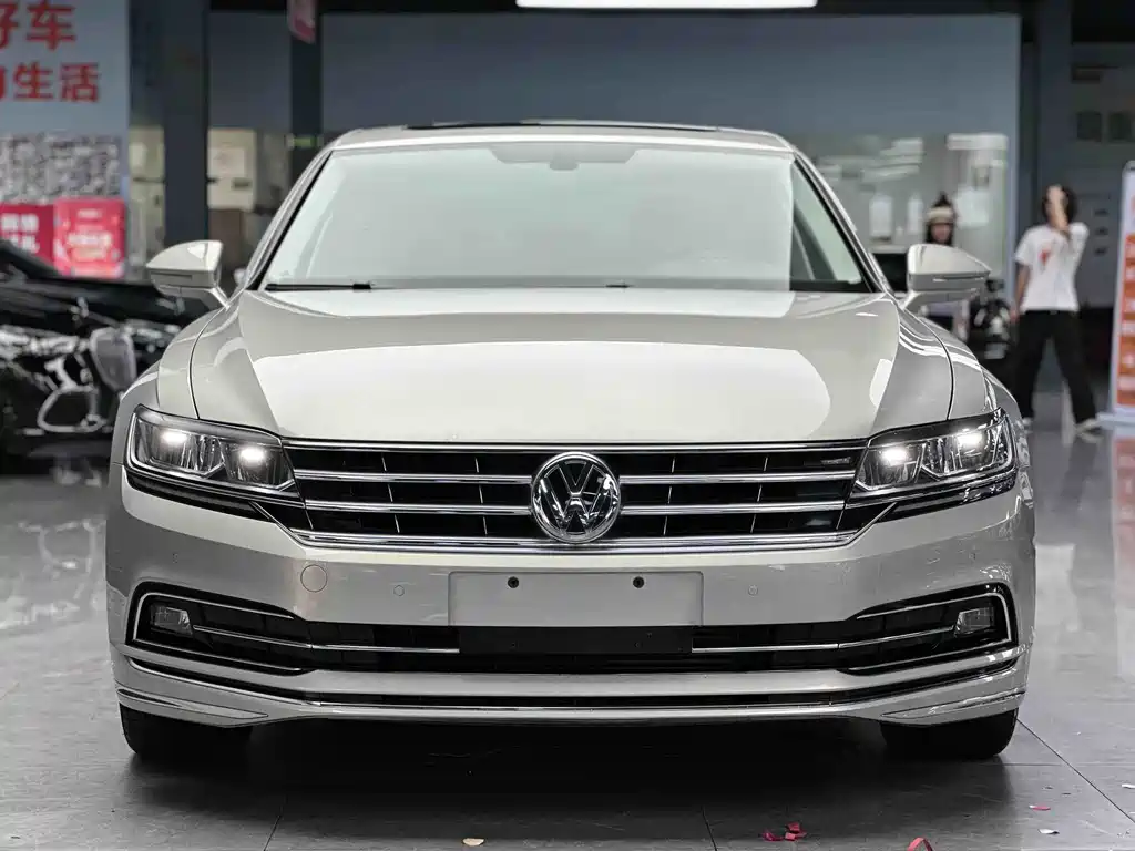Volkswagen Phideon 2018 — фото 8
