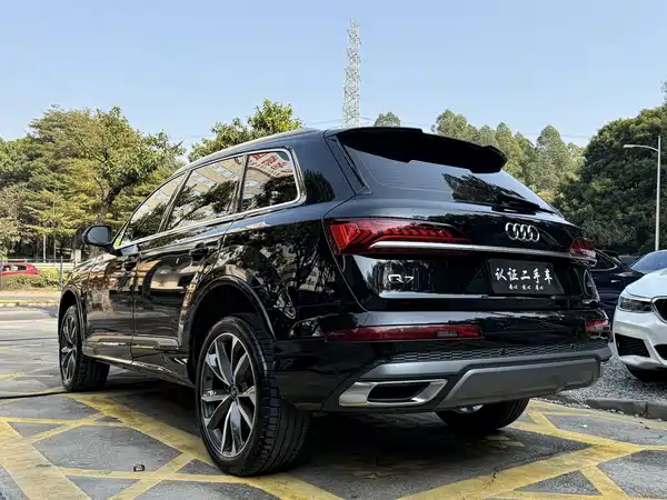 Audi Q7 2023