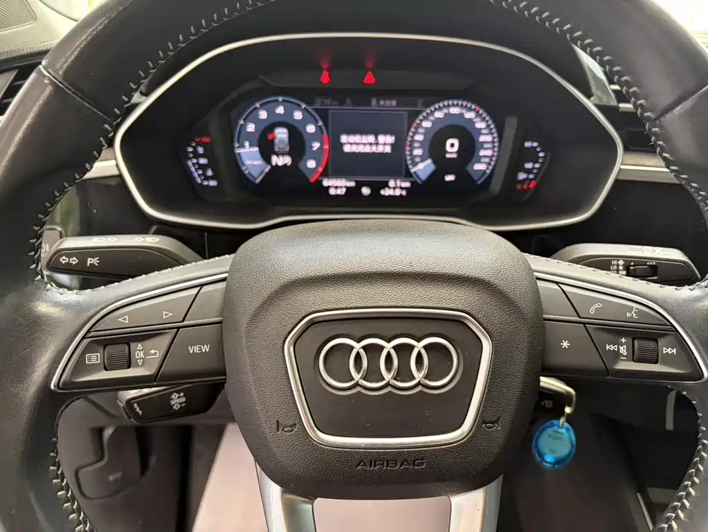 Audi Q3 2020 — фото 14