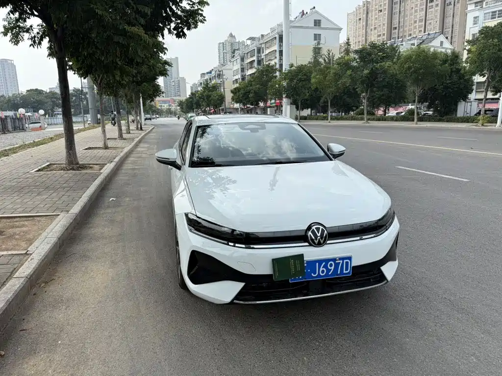 Volkswagen Sagitar 2026