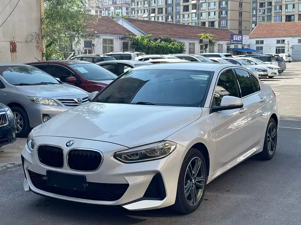 BMW 1 Series 2021