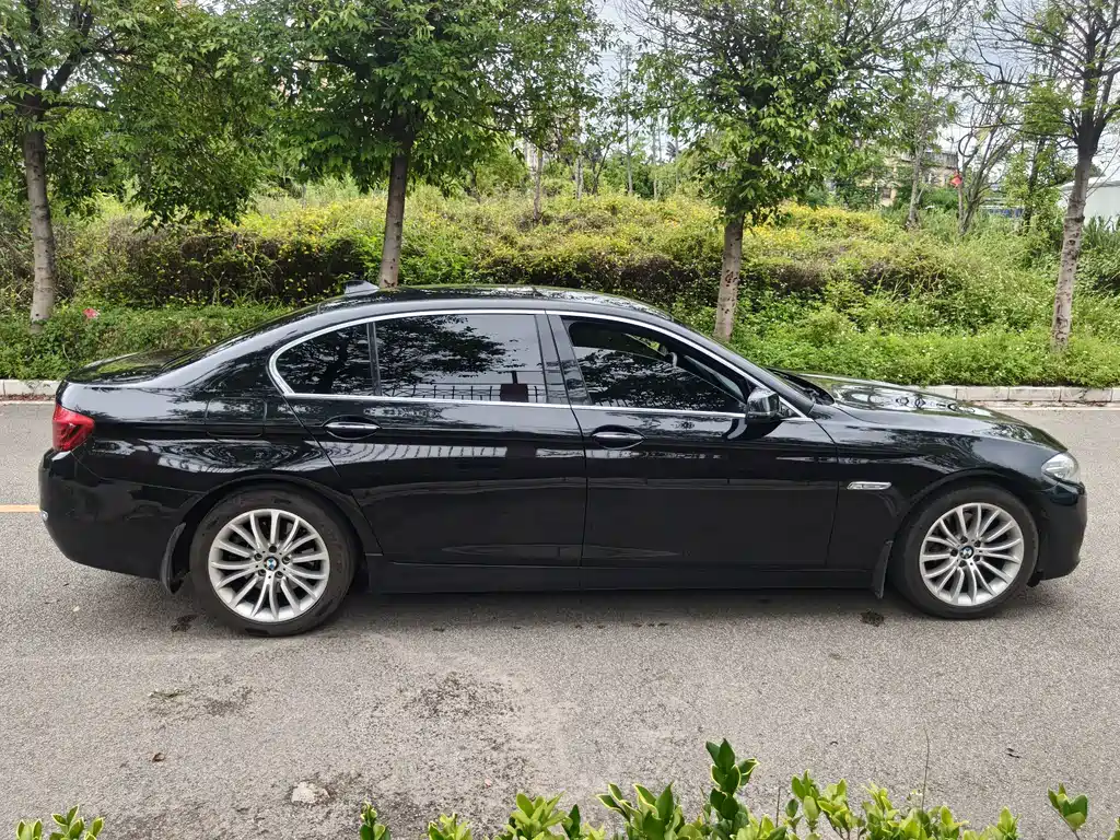 BMW 5 Series 2016
