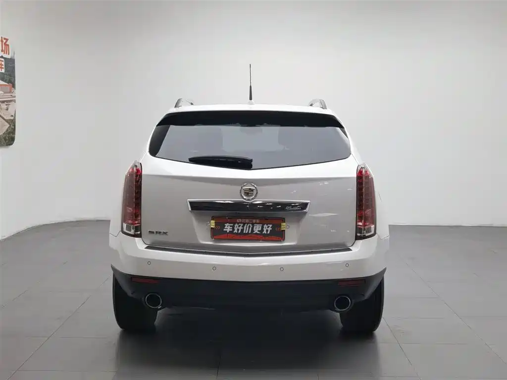 Cadillac SRX 2015 — фото 4